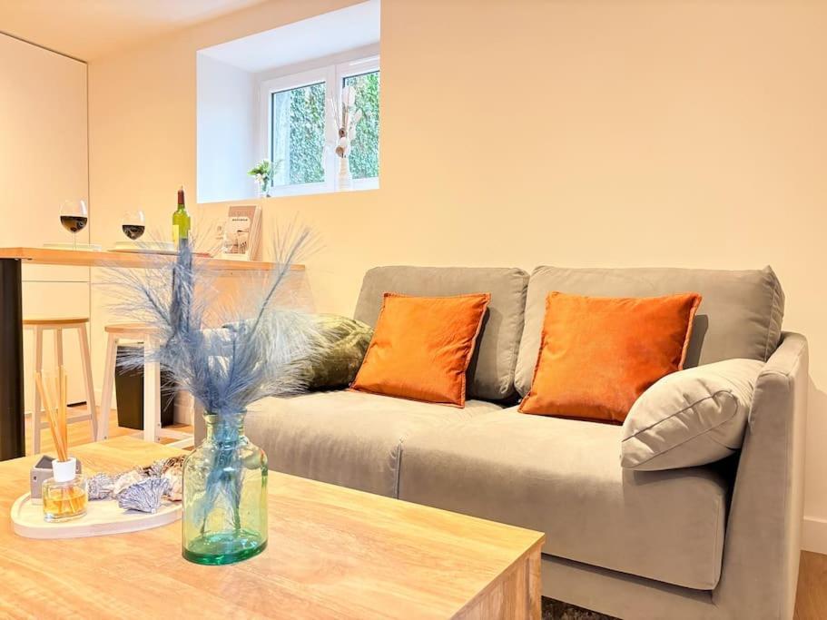 Apartment Le Saphir - Parking, Jardin Prive, Hyper-centre & Calme *