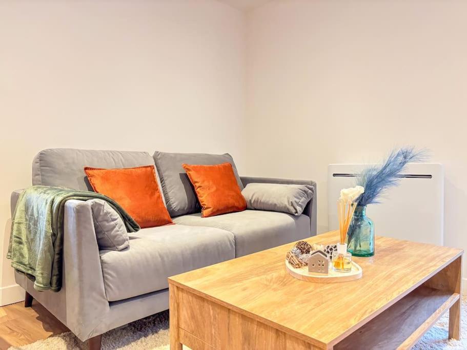 Apartment Le Saphir - Parking, Jardin Prive, Hyper-centre & Calme Saint-Brieuc